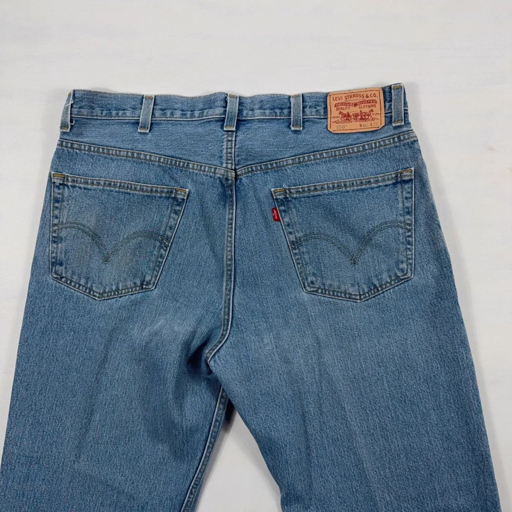 Levi's 550 Relaxed Fit‎ Tapered Leg Jeans Light Wash Denim 40x30 Blue Mens